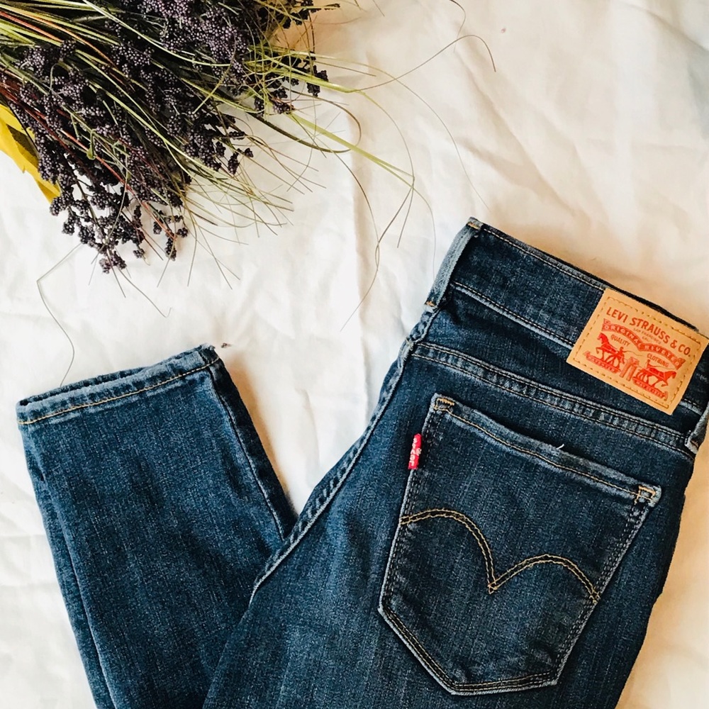 Levi’s 710 Super Skinny Jeans Size 27